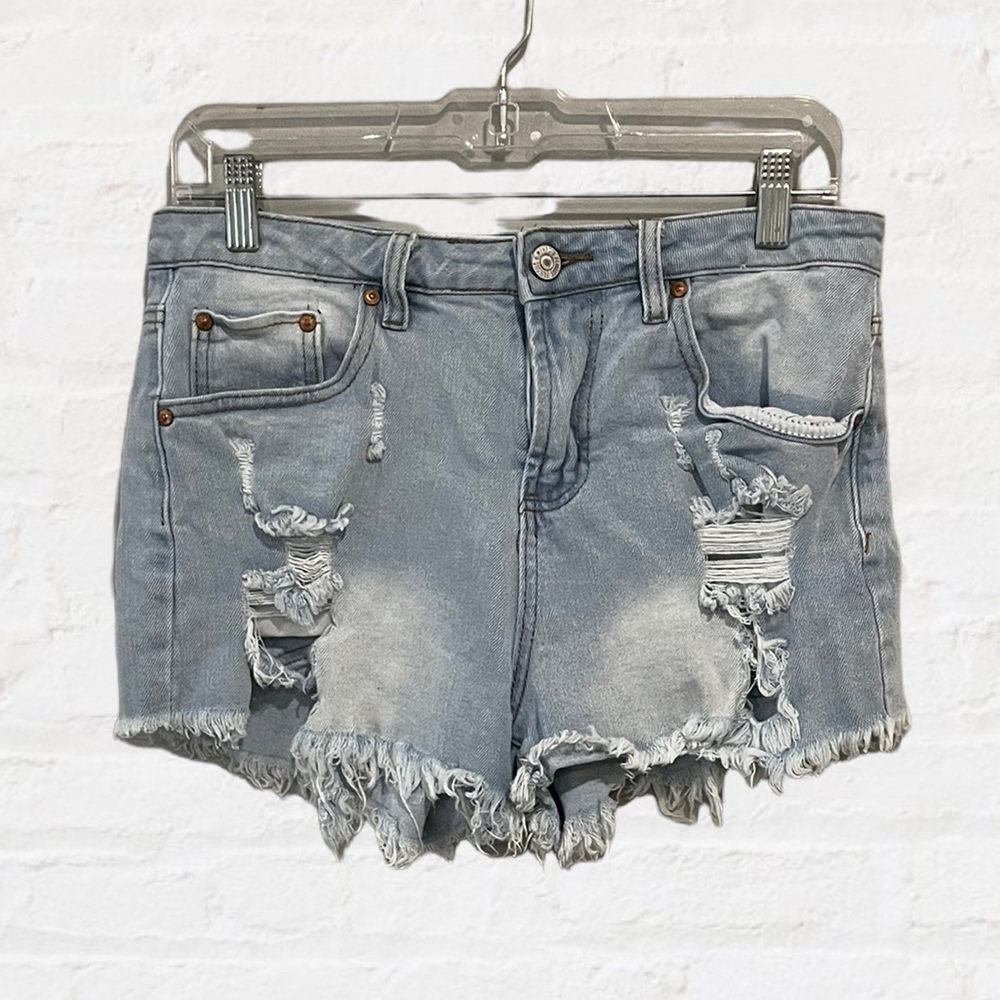 Almost Famous Cut-Off Denim Blue Jean Shorts Women’s Sz 7‎